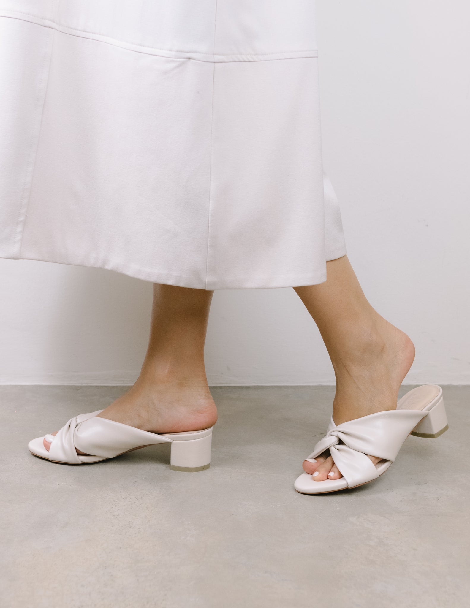 Melati Low Block Heels (Off White)