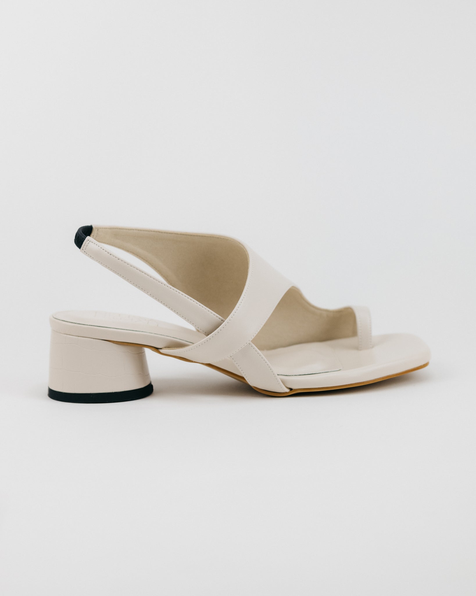 Jane Square Toe Slingback Sandals (Off White)