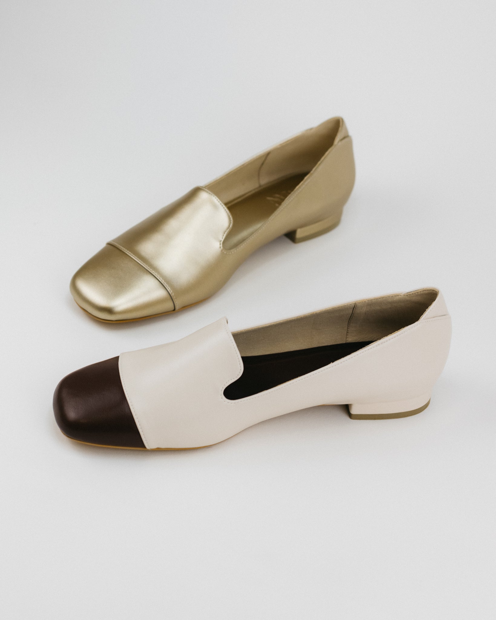 Duma Square Toe Loafers (Gold)